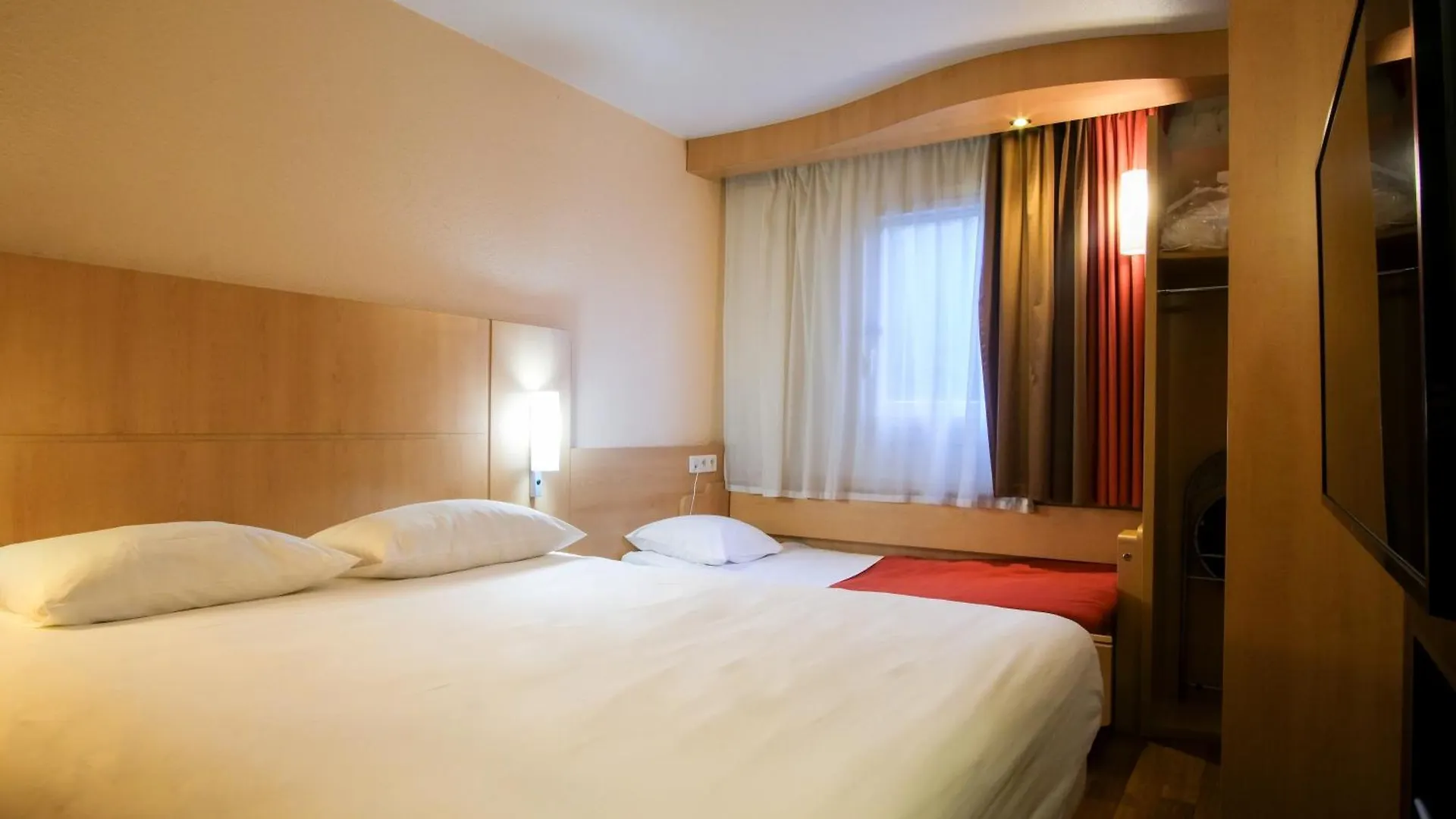 Hotel Ibis Toulouse Aeroport Blagnac Francia