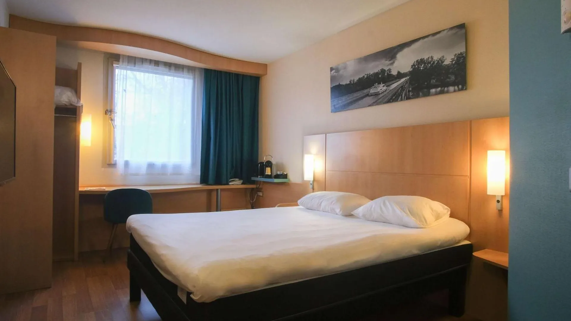 Hotel Ibis Toulouse Aeroport Blagnac 3*,  Francia