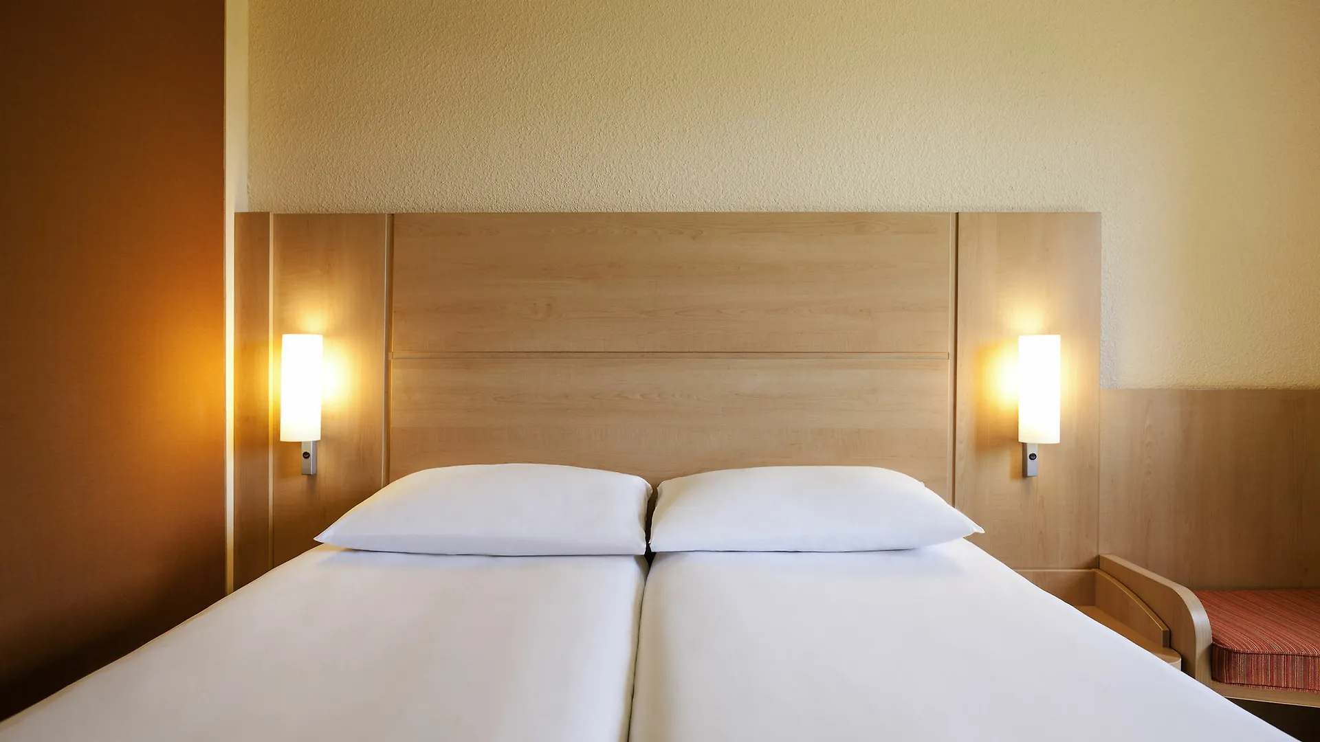 Hotel Ibis Toulouse Aeroport Blagnac 3*,